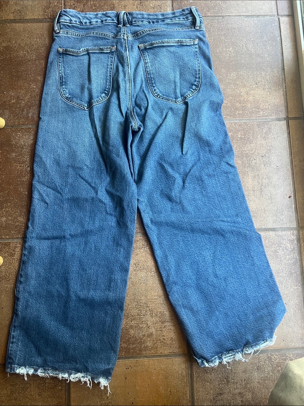 Good American Good Waist Palazzo Crop jeans - Picture 3 of 5